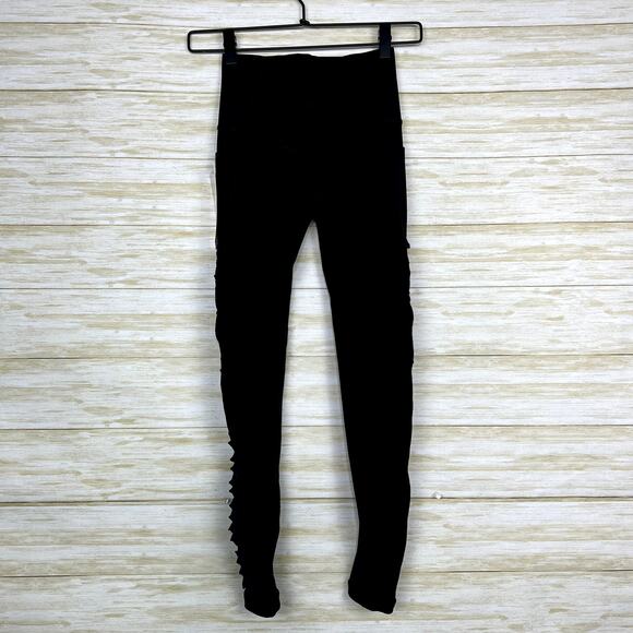 Athleta NWT Salutation Stash Pocket Twist II 7/8 Tight Black/Navy - Picture 7 of 8